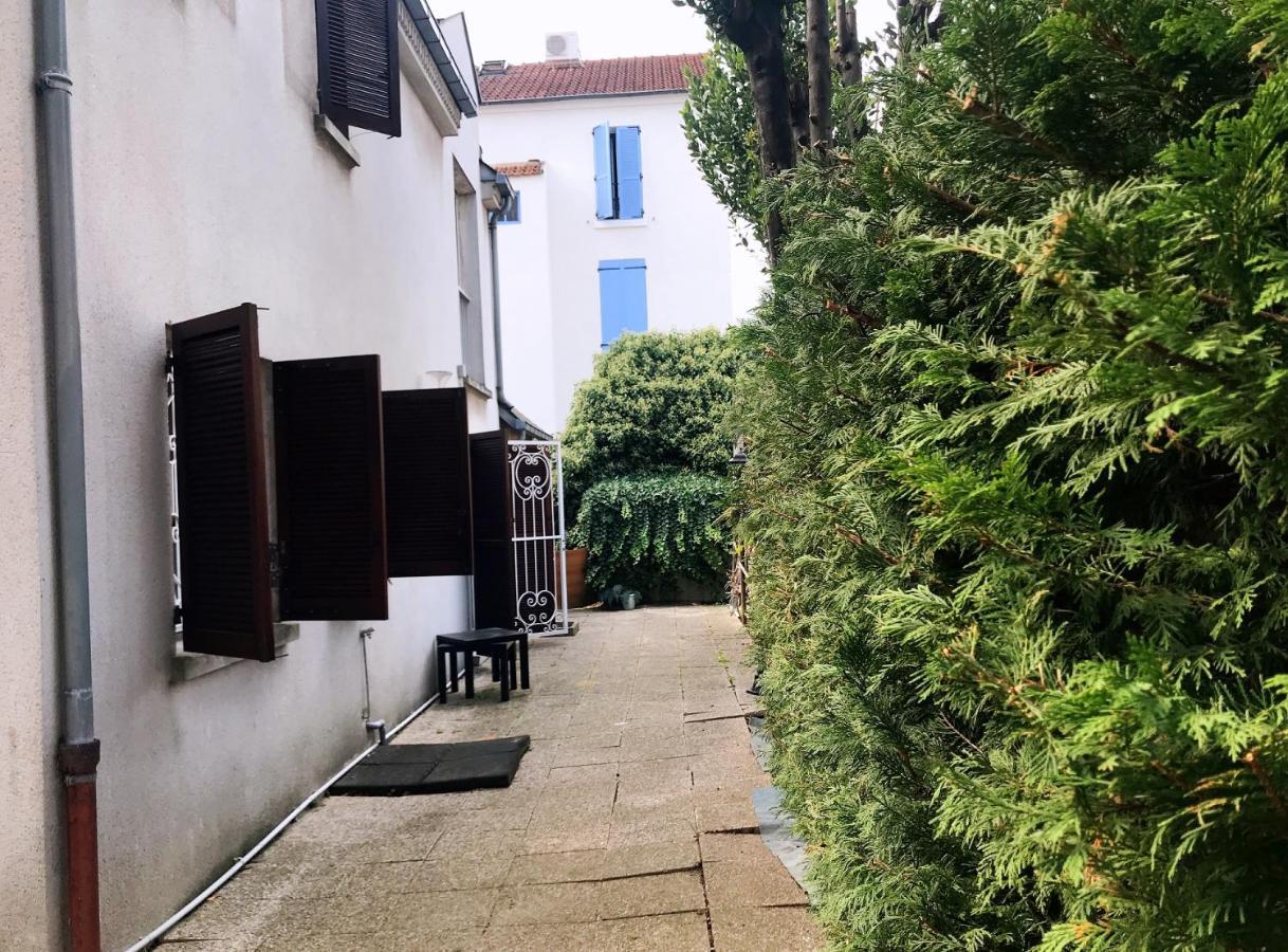 Maison De Longde-Appartement Avec 2 Chambres Villejuif Exteriör bild