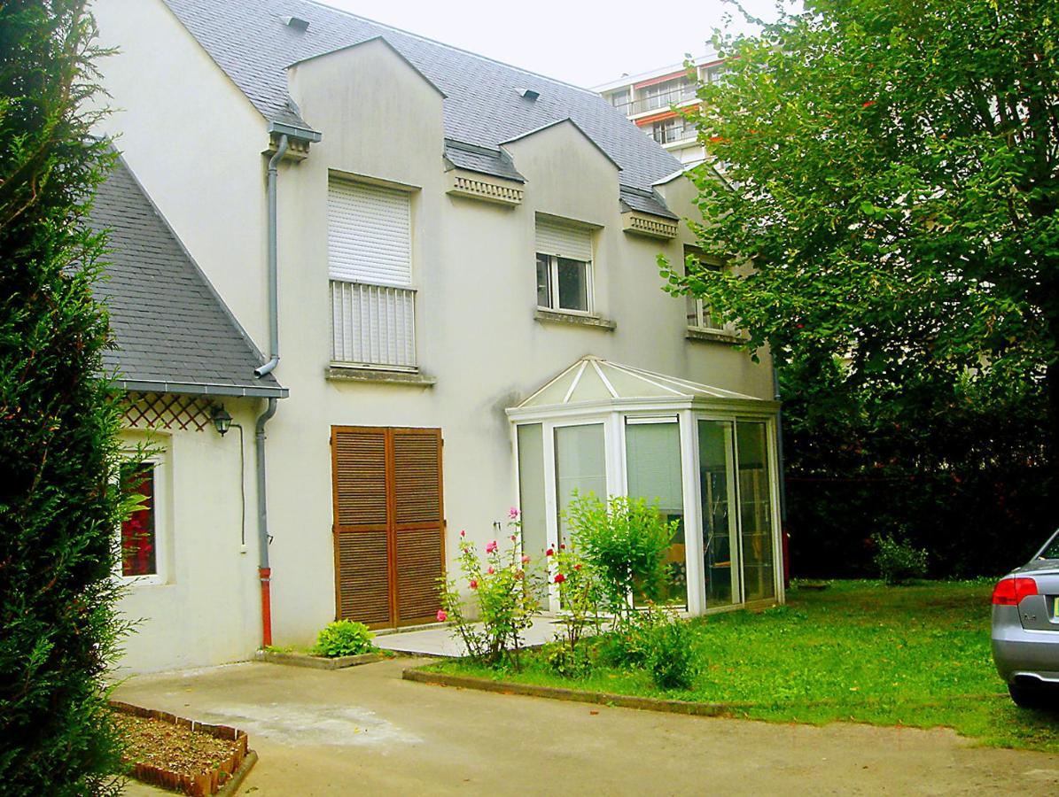 Maison De Longde-Appartement Avec 2 Chambres Villejuif Exteriör bild