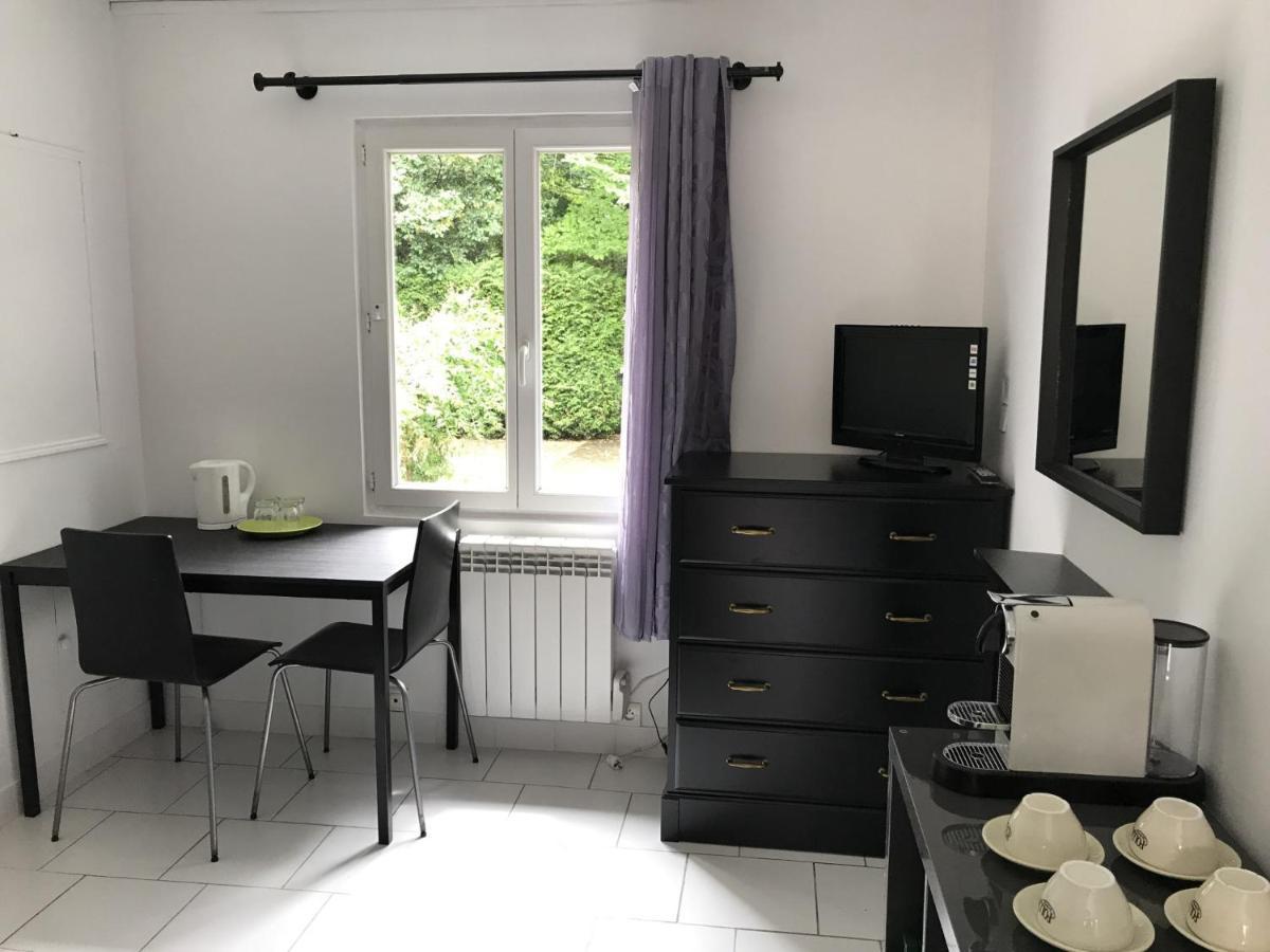 Maison De Longde-Appartement Avec 2 Chambres Villejuif Exteriör bild